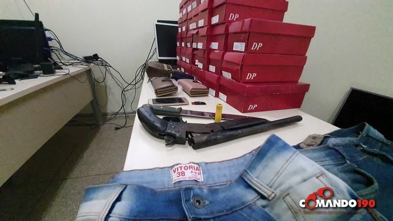 Em Ji-Paraná, PM age rápido e prende quadrilha que assaltou residência em Presidente Médici Em Ji-Paraná, PM age rápido e prende quadrilha que assaltou residência em Presidente Médici