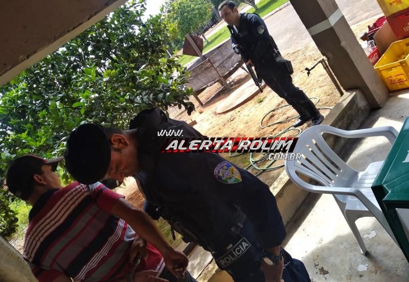 Após denúncia anônima, Polícia Militar de Castanheiras prende suspeito e recupera veículo furtado em Rolim de Moura Após denúncia anônima, Polícia Militar de Castanheiras prende suspeito e recupera veículo furtado em Rolim de Moura