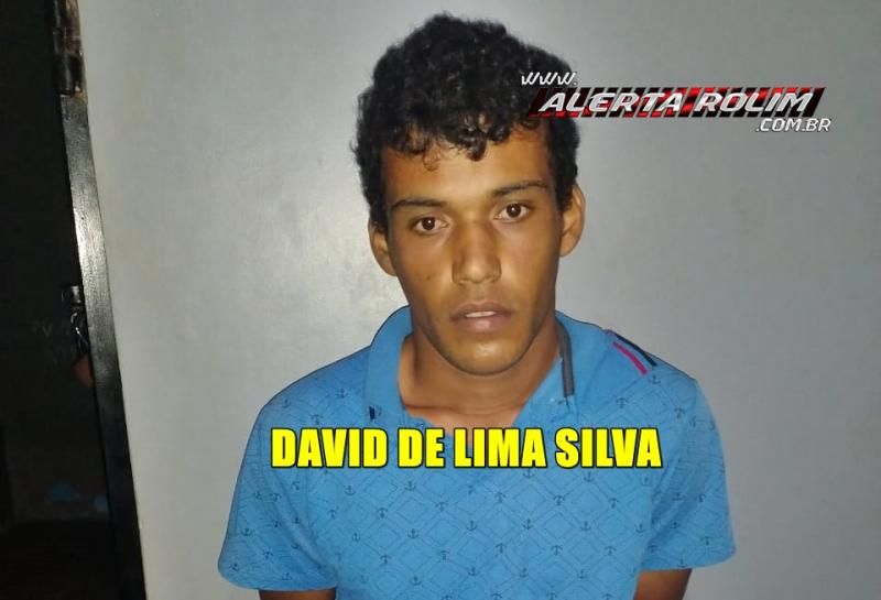 Costa Marques – Polícia Militar prende suspeito e recupera moto furtada em Pimenta Bueno, que seria atravessada para a Bolívia Costa Marques – Polícia Militar prende suspeito e recupera moto furtada em Pimenta Bueno, que seria atravessada para a Bolívia
