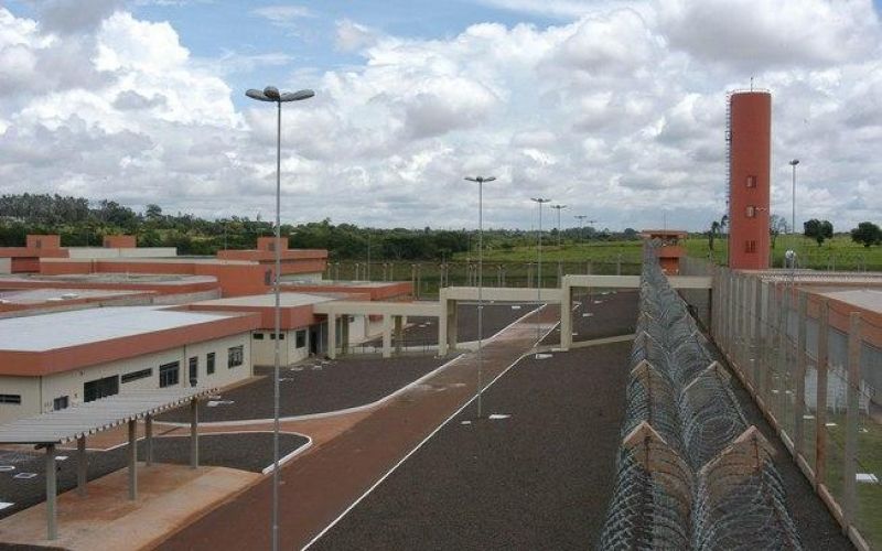 Mais 10 integrantes do PCC são transferidos de SP para Penitenciária Federal de Porto Velho Mais 10 integrantes do PCC são transferidos de SP para Penitenciária Federal de Porto Velho