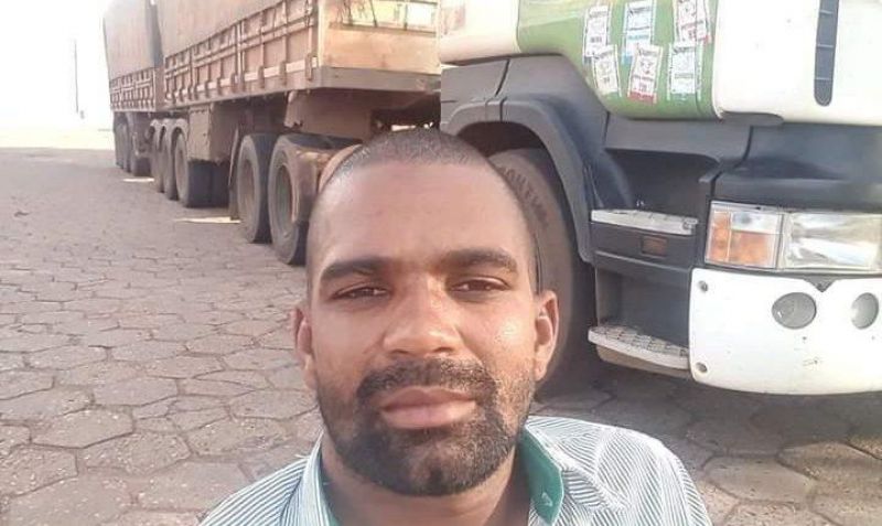 Motorista de carreta que morreu em acidente, manda áudio à amigo horas antes contando um sonho; Ouça o Áudio Motorista de carreta que morreu em acidente, manda áudio à amigo horas antes contando um sonho; Ouça o Áudio