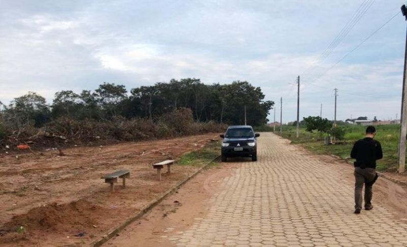 Polícia Civil desarticula quadrilha que roubava caminhonetes em RO e levava para Bolívia ; Um dos roubos foi em Rolim de Moura Polícia Civil desarticula quadrilha que roubava caminhonetes em RO e levava para Bolívia ; Um dos roubos foi em Rolim de Moura
