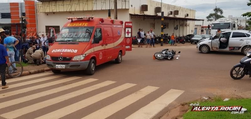 Rolim de Moura – Acidente envolvendo moto e carro de aplicativo resulta em uma pessoa ferida - Vídeo Rolim de Moura – Acidente envolvendo moto e carro de aplicativo resulta em uma pessoa ferida - Vídeo