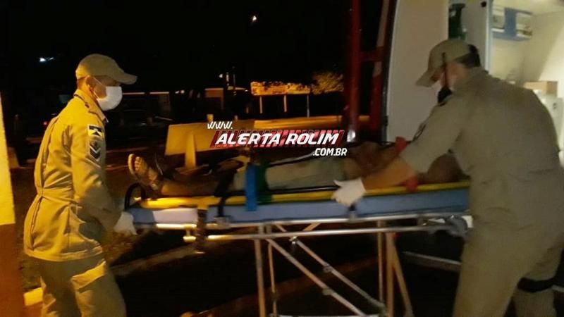 Rolim de Moura - Durante discussão, homem acaba esfaqueado no interior de um Bar no Bairro Cidade Alta - Vídeo Rolim de Moura - Durante discussão, homem acaba esfaqueado no interior de um Bar no Bairro Cidade Alta - Vídeo
