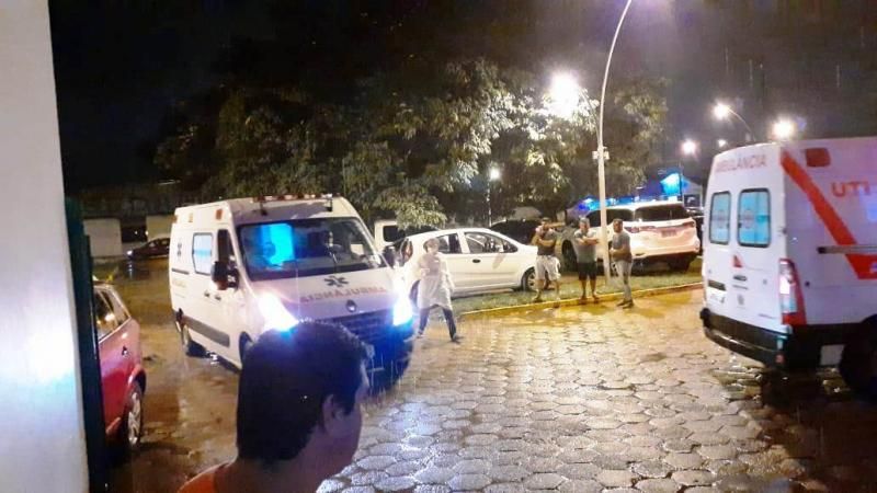 Veja fotos do acidente entre ônibus e carreta que deixou 6 mortos e 25 feridos na BR 364 próximo à Vilhena Veja fotos do acidente entre ônibus e carreta que deixou 6 mortos e 25 feridos na BR 364 próximo à Vilhena