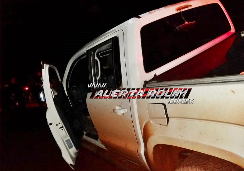 PM recupera caminhonete roubada, após família ser mantida refém e torturada nas mãos de bandidos em São Felipe PM recupera caminhonete roubada, após família ser mantida refém e torturada nas mãos de bandidos em São Felipe