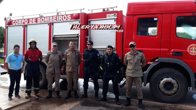 Rolim de Moura – Incêndio atinge depósito de loja de calçados no Centro da cidade - Vídeo Rolim de Moura – Incêndio atinge depósito de loja de calçados no Centro da cidade - Vídeo