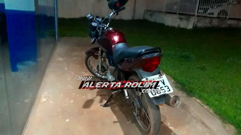 Rolim de Moura - Moto roubada é recuperada, arma de fogo é apreendida e bandido acaba preso pela equipe do PATAMO da PM Rolim de Moura - Moto roubada é recuperada, arma de fogo é apreendida e bandido acaba preso pela equipe do PATAMO da PM