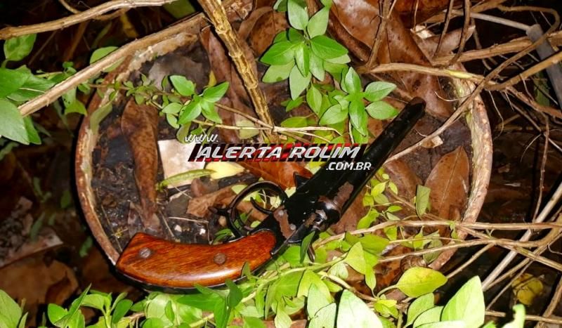 Rolim de Moura - Moto roubada é recuperada, arma de fogo é apreendida e bandido acaba preso pela equipe do PATAMO da PM Rolim de Moura - Moto roubada é recuperada, arma de fogo é apreendida e bandido acaba preso pela equipe do PATAMO da PM
