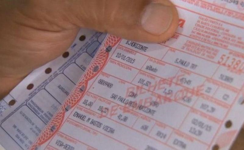 Casal em Rolim de Moura pede ajuda para comprar passagem para Coxim - MS Casal em Rolim de Moura pede ajuda para comprar passagem para Coxim - MS