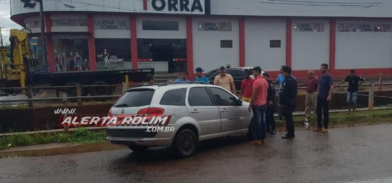 Rolim de Moura – Acidente de trânsito é registrado no Centro da cidade na tarde desta sexta-feira Rolim de Moura – Acidente de trânsito é registrado no Centro da cidade na tarde desta sexta-feira