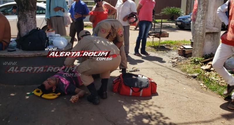 Rolim de Moura – Andarilho é esfaqueado na barriga por desafeto na tarde desta segunda-feira – Vídeo Rolim de Moura – Andarilho é esfaqueado na barriga por desafeto na tarde desta segunda-feira – Vídeo