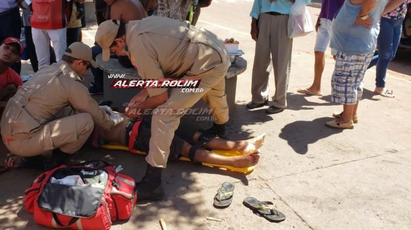 Rolim de Moura – Andarilho é esfaqueado na barriga por desafeto na tarde desta segunda-feira – Vídeo Rolim de Moura – Andarilho é esfaqueado na barriga por desafeto na tarde desta segunda-feira – Vídeo