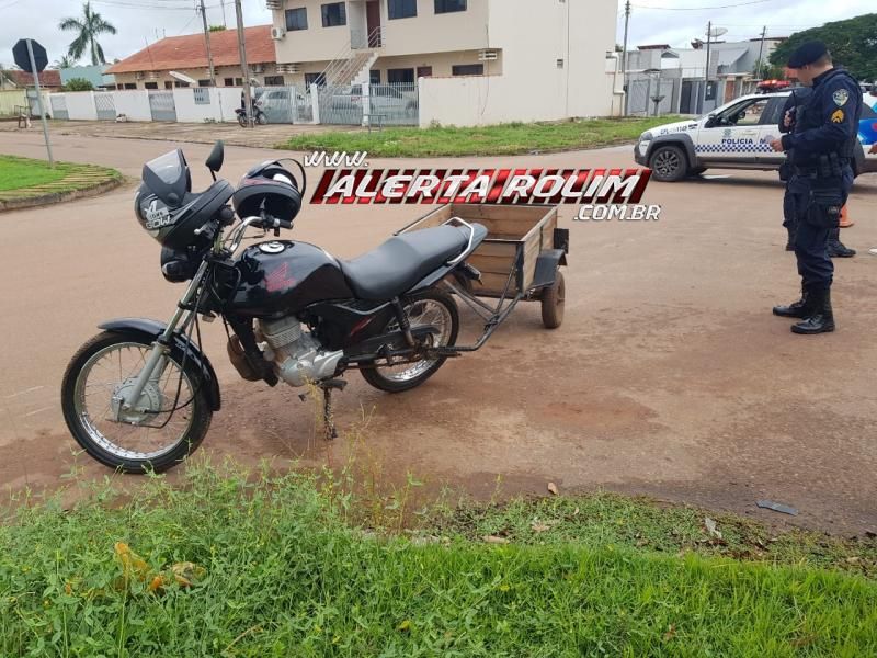 Rolim de Moura – Colisão traseira envolvendo duas motos resulta em um ferido nessa manhã de sábado Rolim de Moura – Colisão traseira envolvendo duas motos resulta em um ferido nessa manhã de sábado