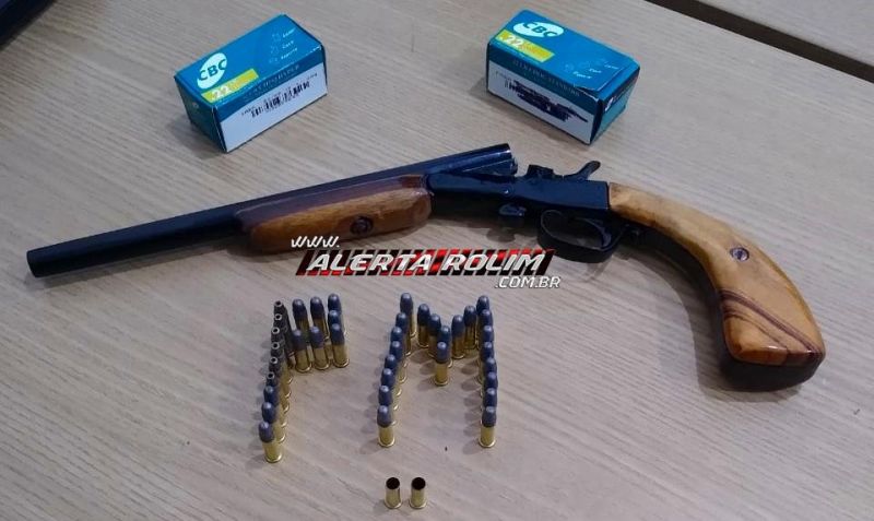 Rolim de Moura – Discussão em família termina com agressões e disparos de arma de fogo; uma garrucha e várias munições foram apreendidas pela PM Rolim de Moura – Discussão em família termina com agressões e disparos de arma de fogo; uma garrucha e várias munições foram apreendidas pela PM