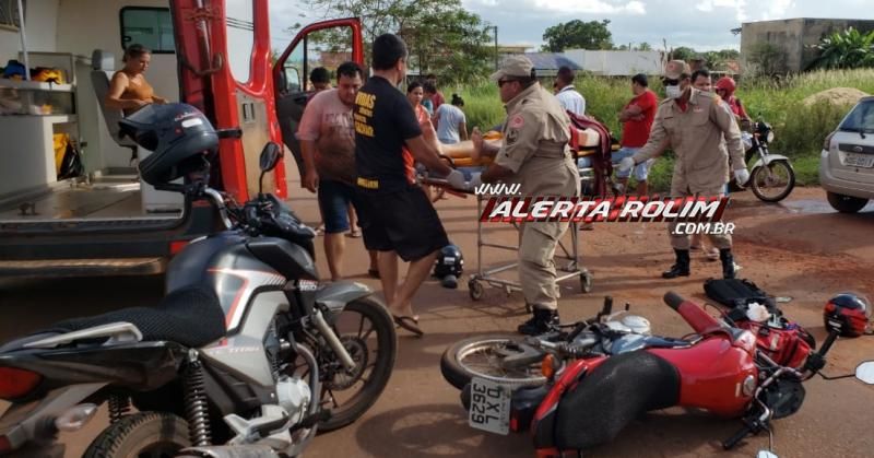 Rolim de Moura – Mãe e filho ficam feridos em colisão envolvendo moto e carro na Avenida Norte Sul Rolim de Moura – Mãe e filho ficam feridos em colisão envolvendo moto e carro na Avenida Norte Sul
