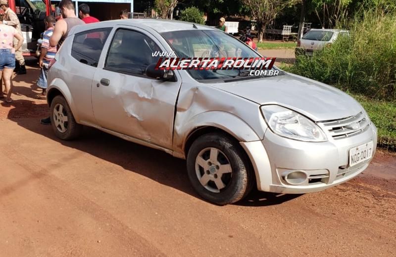 Rolim de Moura – Mãe e filho ficam feridos em colisão envolvendo moto e carro na Avenida Norte Sul Rolim de Moura – Mãe e filho ficam feridos em colisão envolvendo moto e carro na Avenida Norte Sul