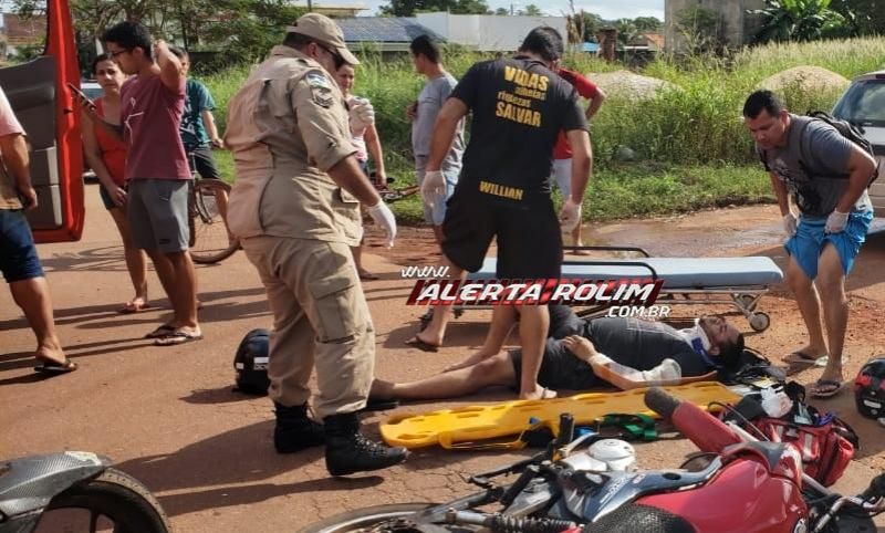 Rolim de Moura – Mãe e filho ficam feridos em colisão envolvendo moto e carro na Avenida Norte Sul Rolim de Moura – Mãe e filho ficam feridos em colisão envolvendo moto e carro na Avenida Norte Sul