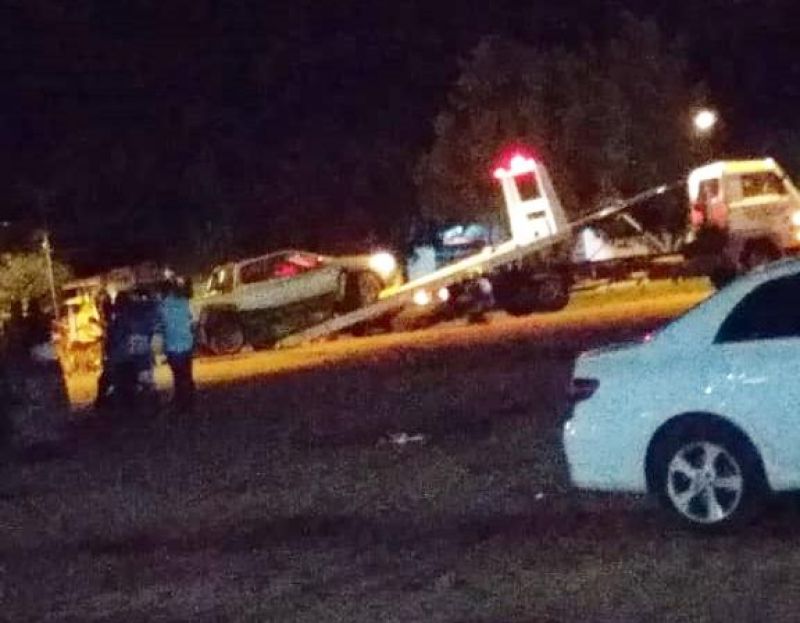 Rolim de Moura – Motorista, com sinais de embriaguez, desobedece à ordem de parada e fura bloqueio da Lei Seca – Veja os vídeos Rolim de Moura – Motorista, com sinais de embriaguez, desobedece à ordem de parada e fura bloqueio da Lei Seca – Veja os vídeos