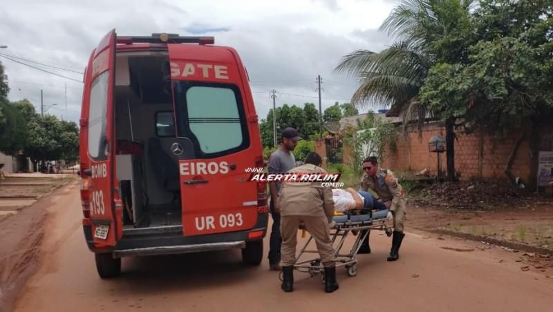 Rolim de Moura – Mulher é socorrida após bater moto em cachorro no Boa Esperança; Esse foi o segundo acidente envolvendo cachorro na via essa semana Rolim de Moura – Mulher é socorrida após bater moto em cachorro no Boa Esperança; Esse foi o segundo acidente envolvendo cachorro na via essa semana