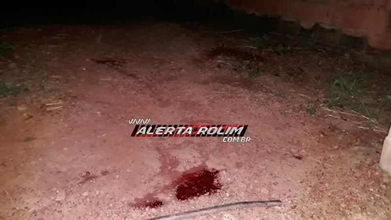 Urgente – Homem esfaqueado após agredir mulheres em Rolim de Moura, vem a óbito em Cacoal Urgente – Homem esfaqueado após agredir mulheres em Rolim de Moura, vem a óbito em Cacoal