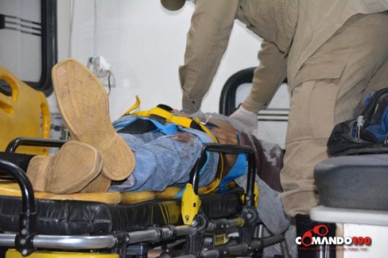 Bandido é alvejado e morre no hospital, após tentar roubar residência de policial, em Ji-Paraná Bandido é alvejado e morre no hospital, após tentar roubar residência de policial, em Ji-Paraná