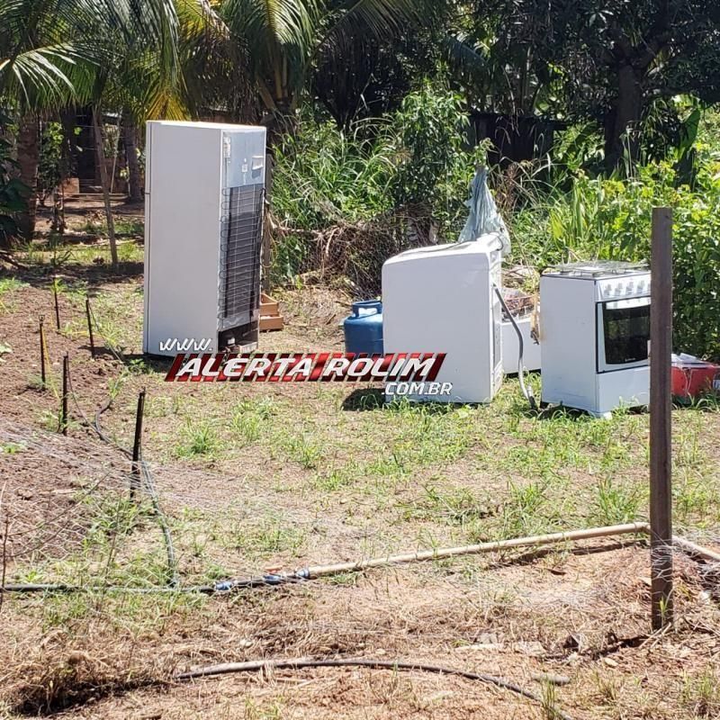 Família que teve casa destruída por incêndio em Nova Estrela pede ajuda da comunidade para reconstruir residência Família que teve casa destruída por incêndio em Nova Estrela pede ajuda da comunidade para reconstruir residência