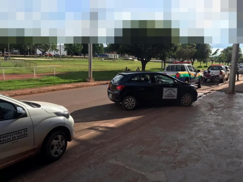 Fiscais, Comtran, Vigilância Sanitária e PM fecham comércios em Rolim de Moura, que estavam descumprindo normas Fiscais, Comtran, Vigilância Sanitária e PM fecham comércios em Rolim de Moura, que estavam descumprindo normas