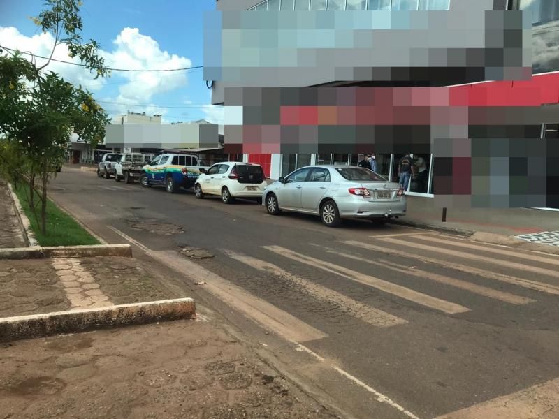 Fiscais, Comtran, Vigilância Sanitária e PM fecham comércios em Rolim de Moura, que estavam descumprindo normas Fiscais, Comtran, Vigilância Sanitária e PM fecham comércios em Rolim de Moura, que estavam descumprindo normas