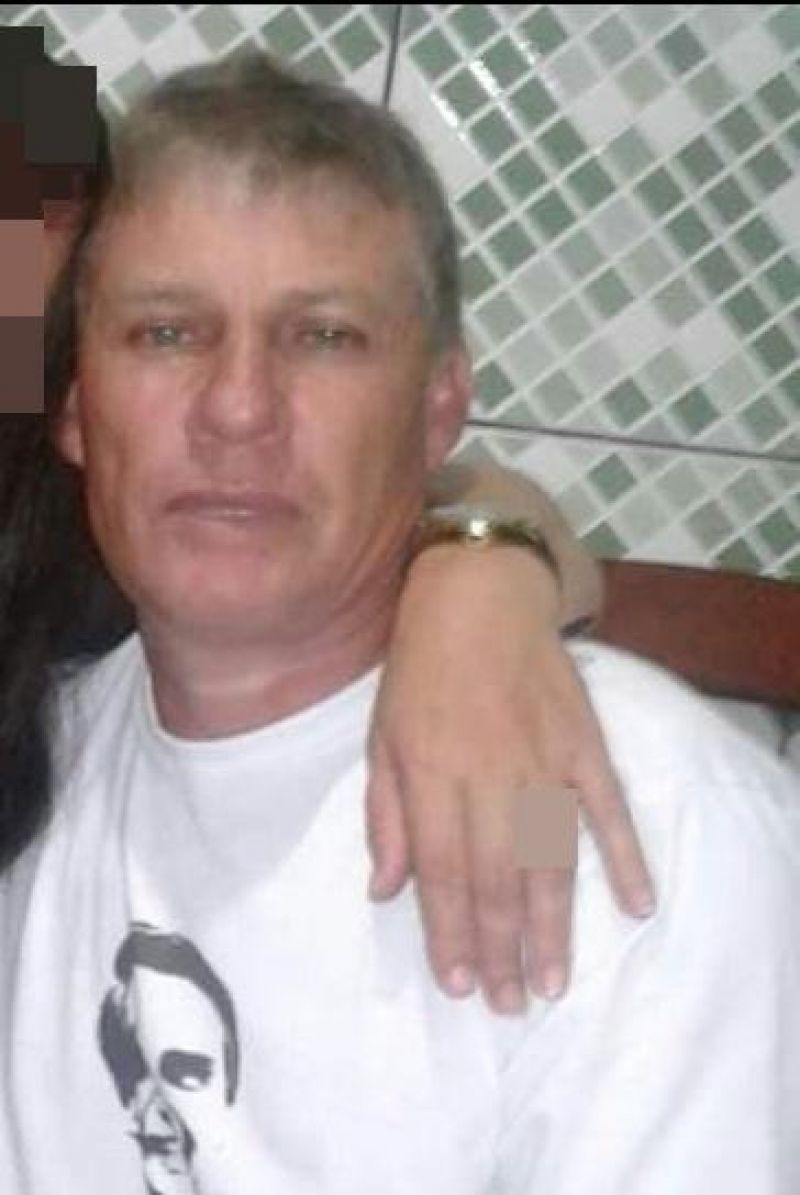 Frentista é morto com três tiros em posto de combustível que trabalhava, em Espigão do Oeste Frentista é morto com três tiros em posto de combustível que trabalhava, em Espigão do Oeste