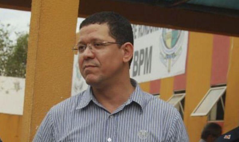 Governador decreta situação de emergência em Rondônia e suspende aulas e eventos com mais de 100 pessoas, incluindo cinemas; veja na íntegra Governador decreta situação de emergência em Rondônia e suspende aulas e eventos com mais de 100 pessoas, incluindo cinemas; veja na íntegra