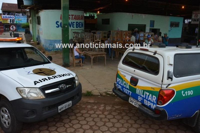 Homem é morto enquanto dormia na Rodoviária dos Colonos, em Jaru Homem é morto enquanto dormia na Rodoviária dos Colonos, em Jaru