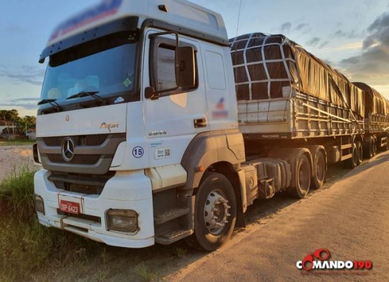 PM, PC e PRF apreendem mais de 200 quilos de maconha em Ji-Paraná PM, PC e PRF apreendem mais de 200 quilos de maconha em Ji-Paraná