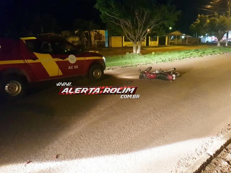 Rolim de Moura – Motociclista fica ferido após avançar preferencial e se chocar contra viatura da Polícia Civil Rolim de Moura – Motociclista fica ferido após avançar preferencial e se chocar contra viatura da Polícia Civil