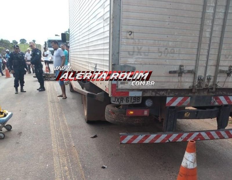 Rolim de Moura –Motociclista fica gravemente ferido após se chocar na traseira de caminhão baú na RO-010 Rolim de Moura –Motociclista fica gravemente ferido após se chocar na traseira de caminhão baú na RO-010
