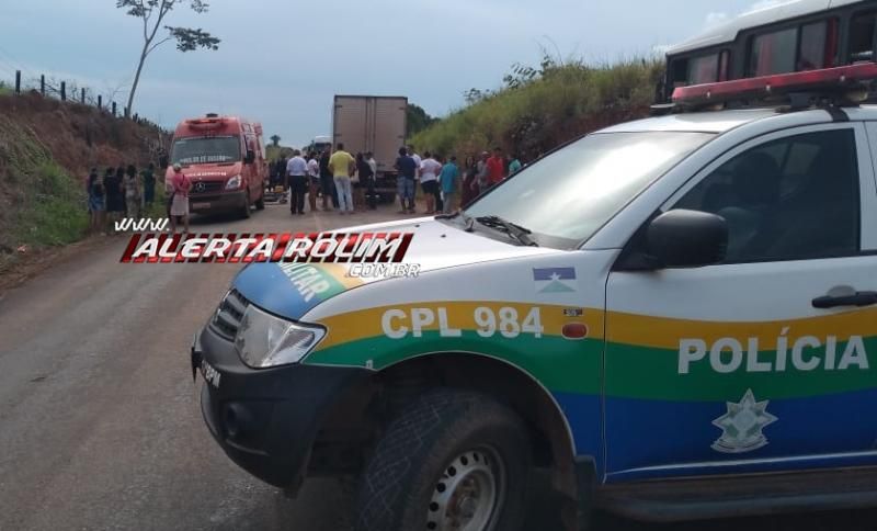 Rolim de Moura –Motociclista fica gravemente ferido após se chocar na traseira de caminhão baú na RO-010 Rolim de Moura –Motociclista fica gravemente ferido após se chocar na traseira de caminhão baú na RO-010