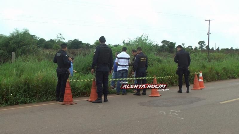 Rolim de Moura – Urgente! Motociclista é encontrado morto na RO-010, próximo à Linha 196 Rolim de Moura – Urgente! Motociclista é encontrado morto na RO-010, próximo à Linha 196