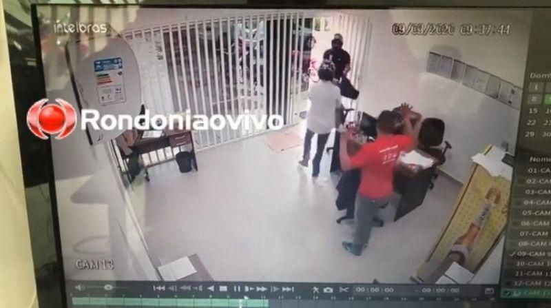 Veja o vídeo, assaltantes agridem gerente e roubam mais de R$ 53 mil em posto de combustíveis, em Porto Velho Veja o vídeo, assaltantes agridem gerente e roubam mais de R$ 53 mil em posto de combustíveis, em Porto Velho