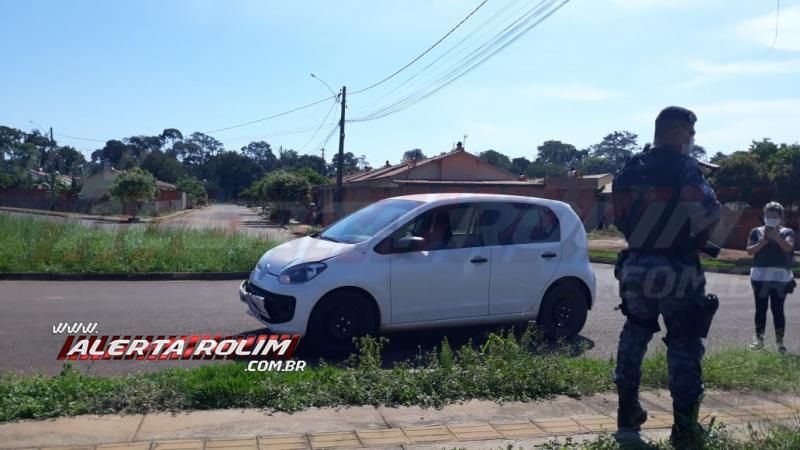 Adolescente sofre grave ferimento na cabeça após ser atingido por carro no Jardim dos Lagos, em Rolim de Moura Adolescente sofre grave ferimento na cabeça após ser atingido por carro no Jardim dos Lagos, em Rolim de Moura