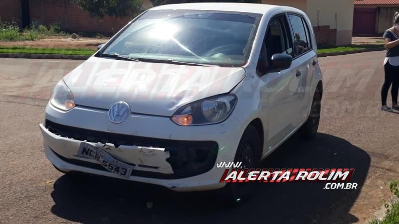 Adolescente sofre grave ferimento na cabeça após ser atingido por carro no Jardim dos Lagos, em Rolim de Moura Adolescente sofre grave ferimento na cabeça após ser atingido por carro no Jardim dos Lagos, em Rolim de Moura