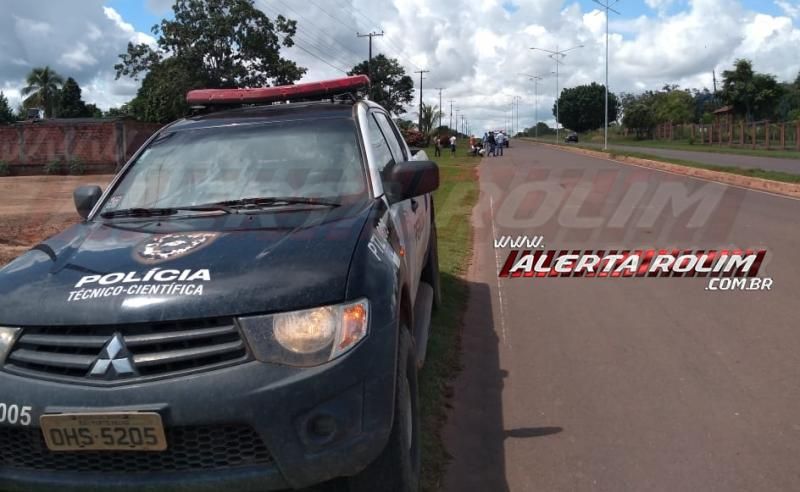 Motociclista fica ferido ao ser atingido por caminhão na RO-010, em Rolim de Moura Motociclista fica ferido ao ser atingido por caminhão na RO-010, em Rolim de Moura