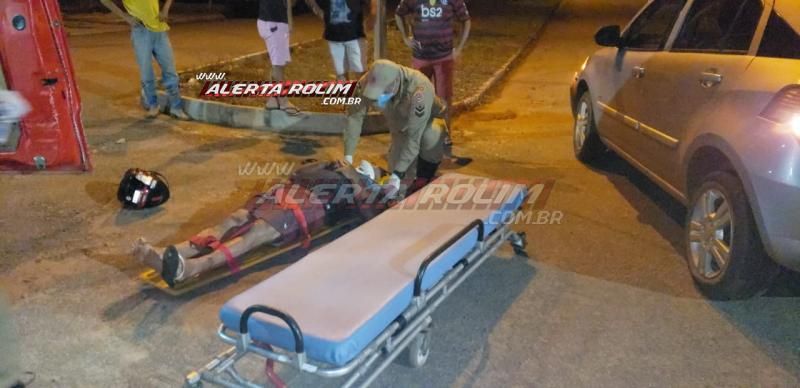 Rolim de Moura - Mais um acidente de trânsito é registrado nesta quarta-feira; motociclista foi socorrido após ser atingido por carro na Avenida Norte Sul - Vídeo Rolim de Moura - Mais um acidente de trânsito é registrado nesta quarta-feira; motociclista foi socorrido após ser atingido por carro na Avenida Norte Sul - Vídeo