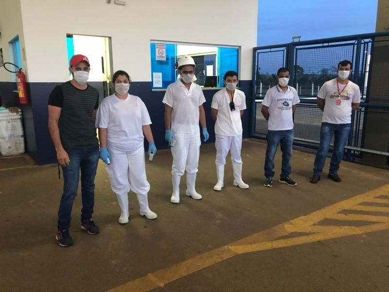 SINTRA-ALi fiscaliza frigorífico se estão adotando as medidas de segurança contra COVID-19, em Rolim de Moura SINTRA-ALi fiscaliza frigorífico se estão adotando as medidas de segurança contra COVID-19, em Rolim de Moura
