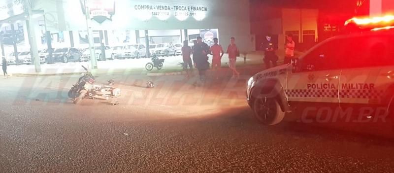 Acidente de trânsito envolvendo duas motos foi registrado na noite de terça, em Rolim de Moura Acidente de trânsito envolvendo duas motos foi registrado na noite de terça, em Rolim de Moura