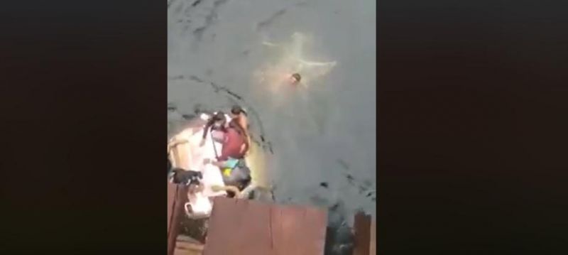 Indígenas salvam família após carro cair dentro de rio na Transamazônica, veja o vídeo