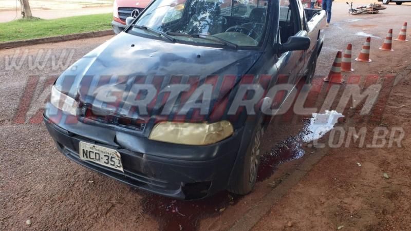 Mais um motociclista inabilitado se envolve em acidente de trânsito em Rolim de Moura; ele fraturou uma das pernas – Vídeo Mais um motociclista inabilitado se envolve em acidente de trânsito em Rolim de Moura; ele fraturou uma das pernas – Vídeo