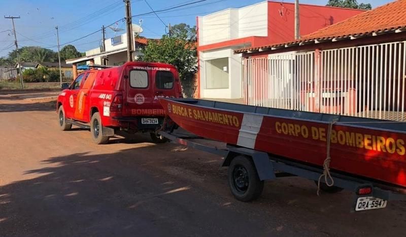 Mergulhadores do Corpo de Bombeiros localizam corpo de jovem em represa na zona rural de Parecis Mergulhadores do Corpo de Bombeiros localizam corpo de jovem em represa na zona rural de Parecis