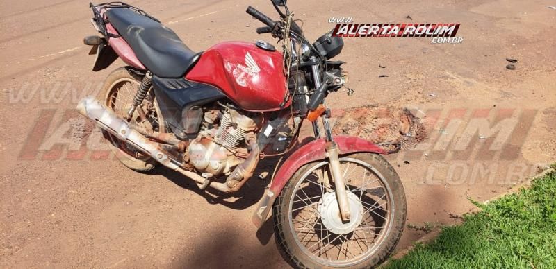 Homem fratura braço após colisão entre duas motos, em Rolim de Moura Homem fratura braço após colisão entre duas motos, em Rolim de Moura