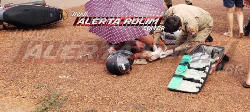Motociclista fratura braço em colisão envolvendo moto e caminhonete, em Rolim de Moura - Vídeo Motociclista fratura braço em colisão envolvendo moto e caminhonete, em Rolim de Moura - Vídeo