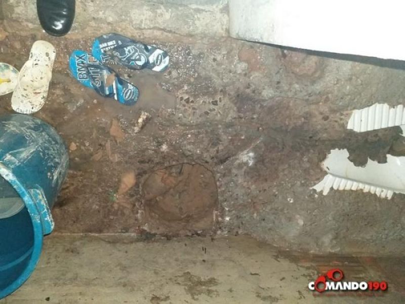 Polícia Penal descobre túnel no Presídio Agenor Martins de Carvalho e frustram nova fuga em massa, em Ji-Paraná - VIDEO Polícia Penal descobre túnel no Presídio Agenor Martins de Carvalho e frustram nova fuga em massa, em Ji-Paraná - VIDEO